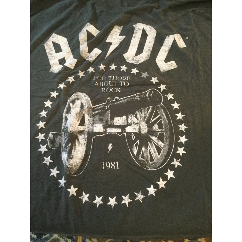 2015 Tour AC/DC North America We Salute You Gray T-shirt XXL 2X Concert Tee